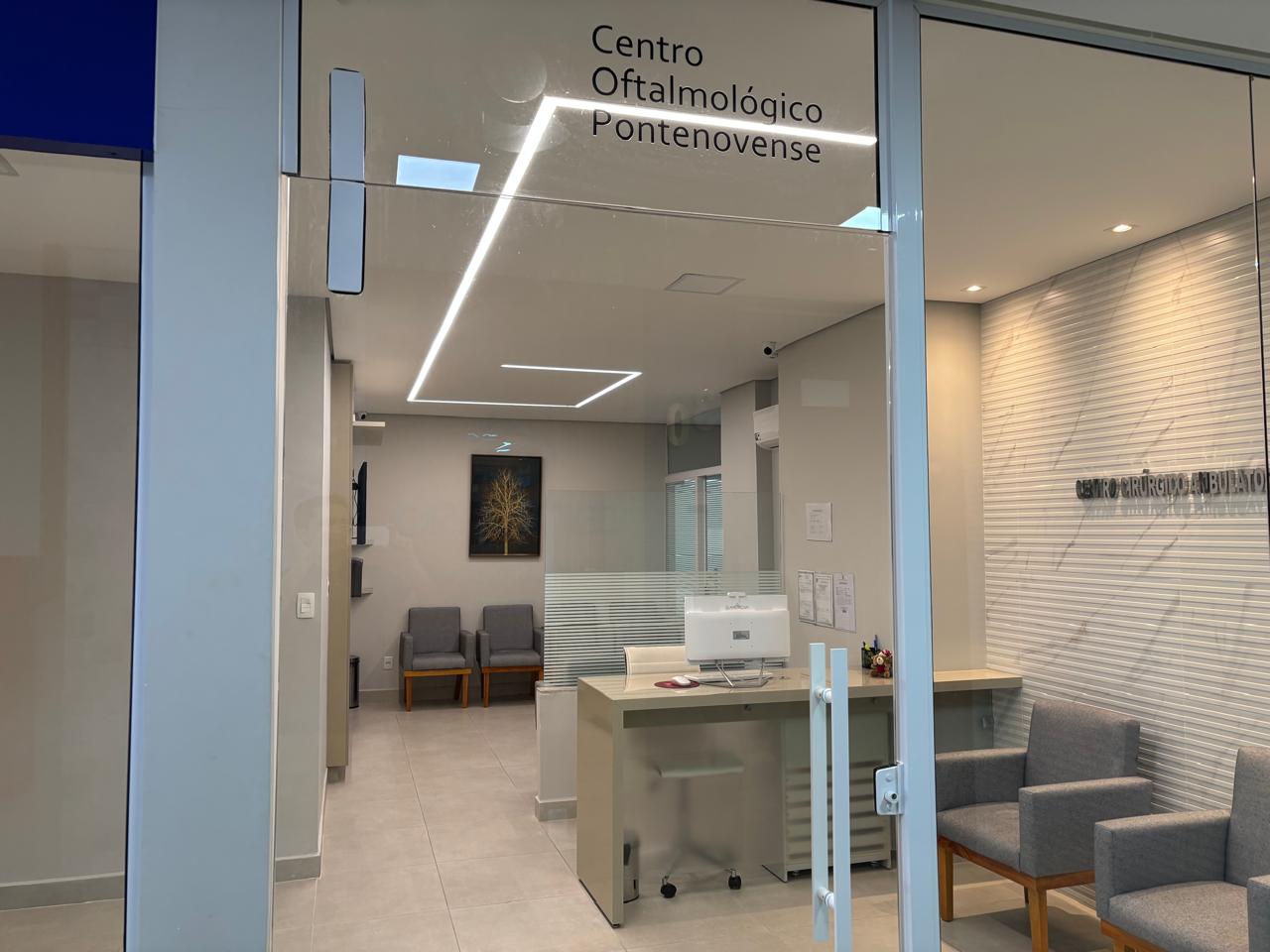Recepção do Centro Oftalmológico Pontenovense